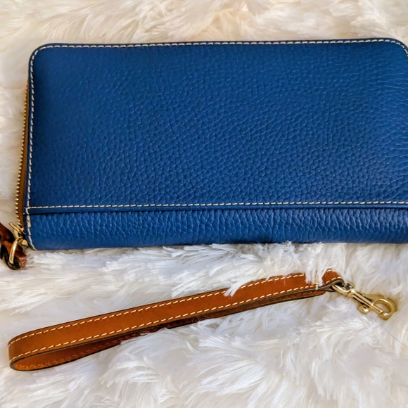 NWTs Dooney And Bourke Pebble Grain Small Ashton Tote On The Color Persian 🔵💙 - Picture 10 of 11